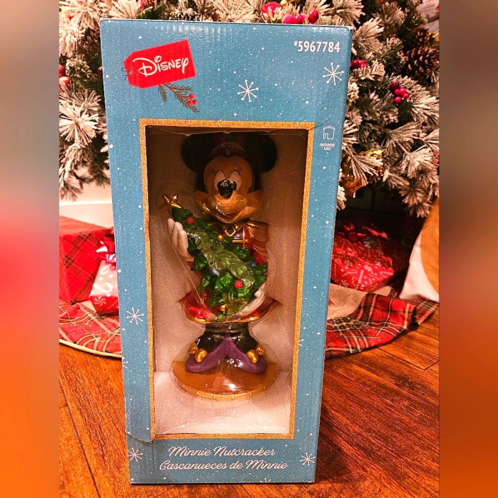 Disney Minnie Mouse Christmas Nutcracker 15 in